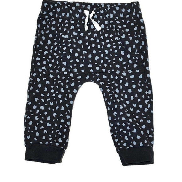 NWT Bonjour sweatshirt and pattern track pants with kangaroo pocket, size 6-12 m - Picture 5 of 9